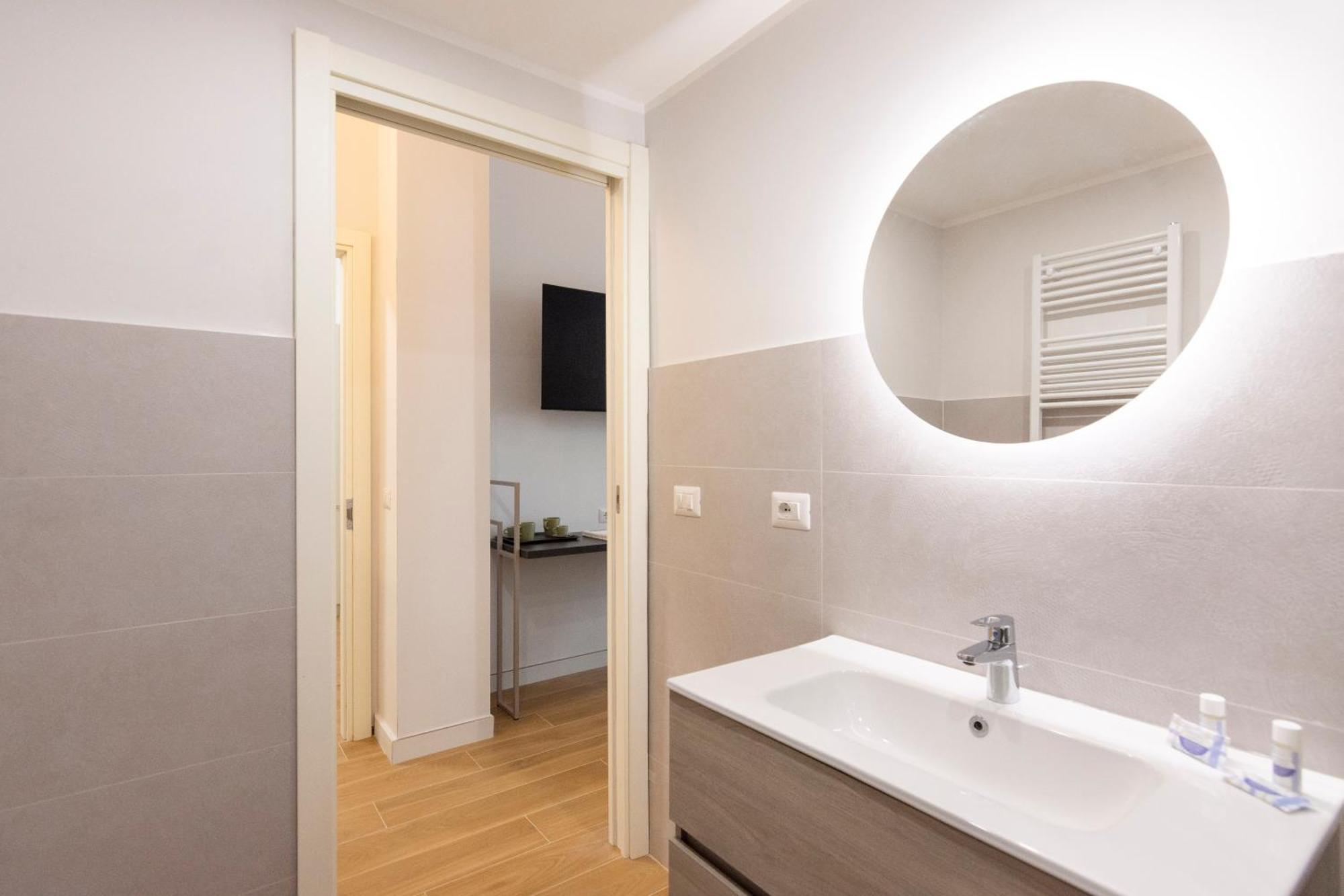 Italianflat - Navigli Suite Milão Exterior foto